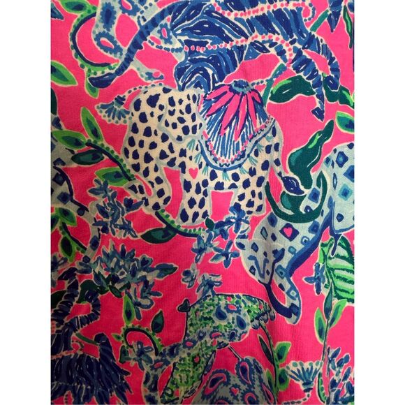 Lilly Pulitzer Jensen Sweatshirt in Plumeria Pink Untamed Hearts Size Small - Picture 6 of 6